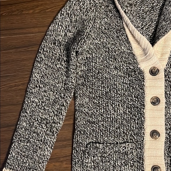 Button down cardigan blue notes size small - Picture 3 of 5